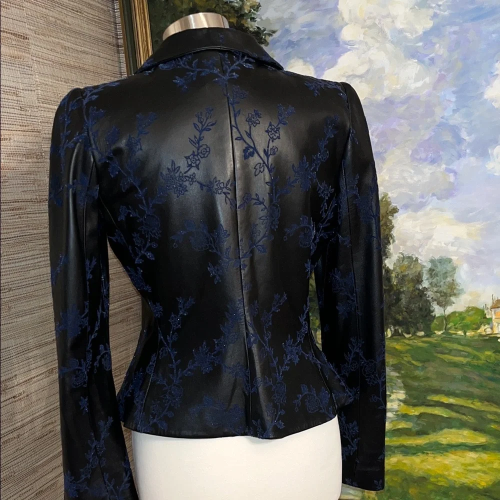Armani Collezioni One of a kind Jacket Black leather and Blue Flower embroidery - Picture 6 of 7